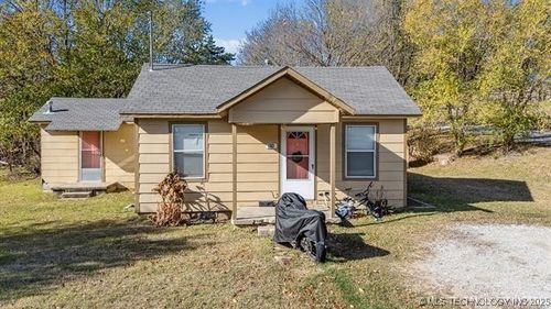 416 N Franklin Ave, Sand Springs, OK, 74063-6763 | Card Image