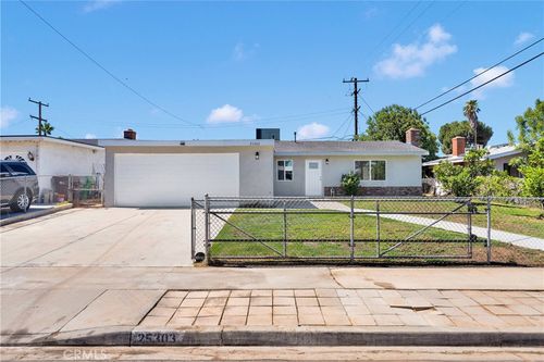 25303 Yolanda Ave, Moreno Valley, CA, 92551-4542 | Card Image