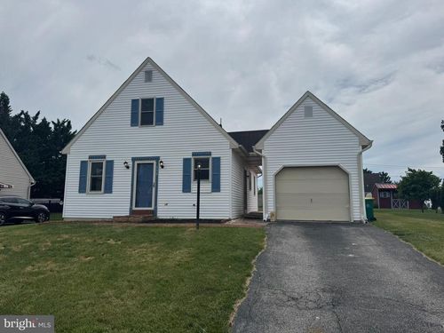 536 Bracken Dr, CHAMBERSBURG, PA, 17201-3901 | Card Image