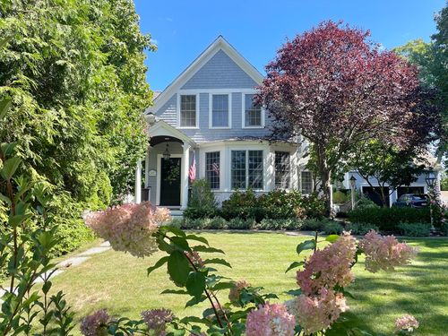 12 Lafayette Ave, Hingham, MA, 02043-2416 | Card Image
