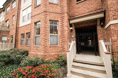 50 W Russell St, Columbus, OH, 43215-1685 | Card Image