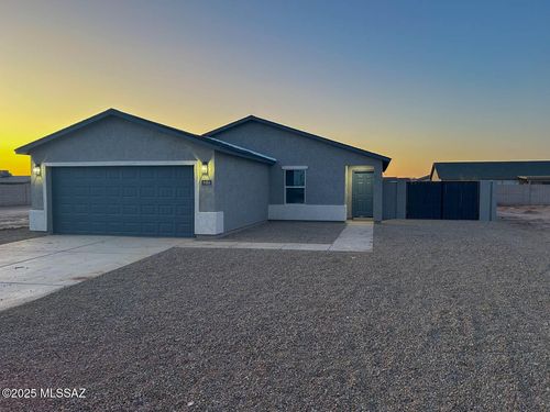 9494 W Tinajas Dr, Arizona City, AZ, 85123-7021 | Card Image
