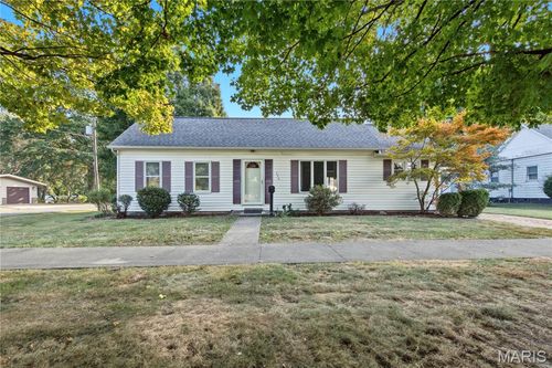 726 N Illinois Avenue, Litchfield, IL, 62056 | Card Image