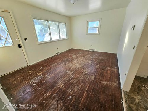 1726 Prospect St, Saginaw, MI, 48601-6844 | Card Image