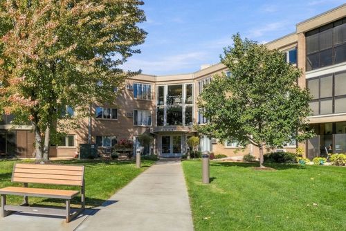211-4360 Brookside Ct, Edina, MN, 55436-1458 | Card Image