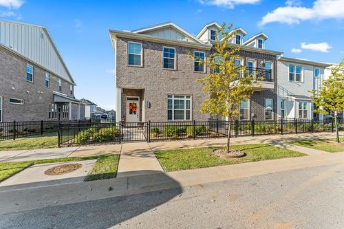 2902 Sw Arlington Blvd, Bentonville, AR, 72713-3232 | Card Image