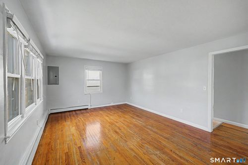 1-22 Treat Ave, Stamford, CT, 06906-1969 | Card Image