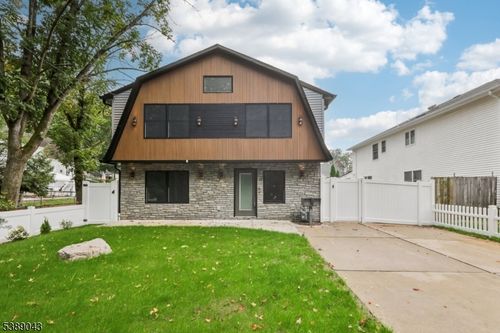 14 Redwood St, Bergenfield, NJ, 07621-4408 | Card Image