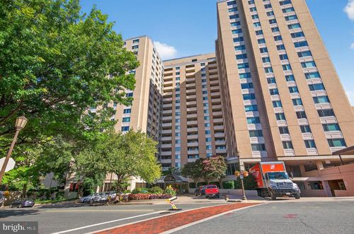 apt-920v-4601 N Park Ave, CHEVY CHASE, MD, 20815-4528 | Card Image
