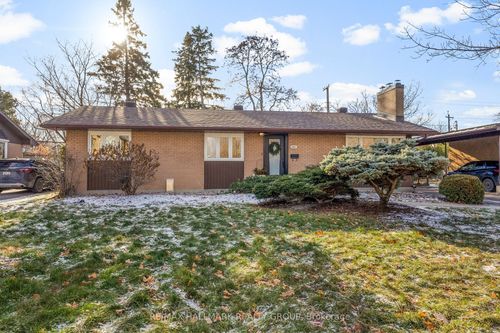 {{alt}} | Card Image