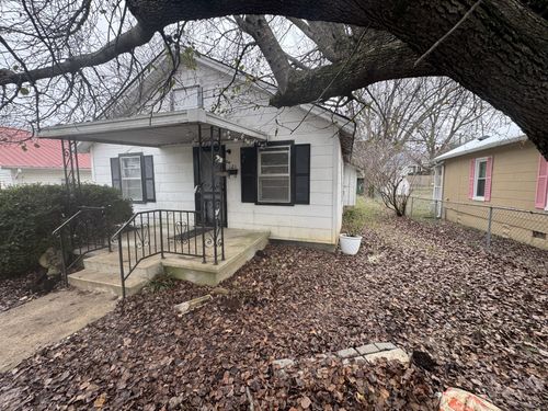 121 Sylvis St, Dickson, TN, 37055-1337 | Card Image