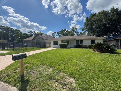 7305 Yoe St, Houston, TX, 77016-3839 | Card Image