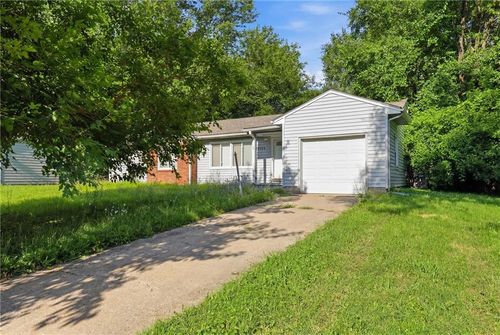 10600 Richmond Ave, Kansas City, MO, 64134-1962 | Card Image