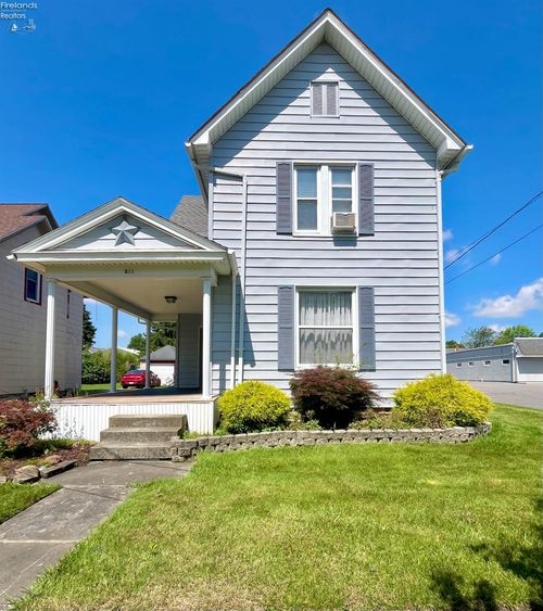511 N Sandusky St, Bellevue, OH, 44811-1273 | Card Image