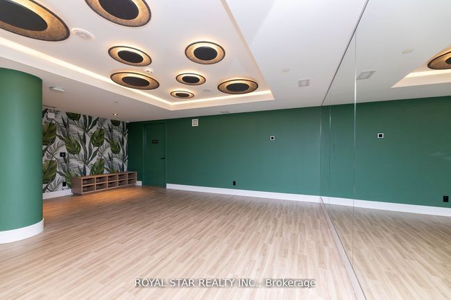 B-2313 - 7950 Bathurst St, Condo with 2 bedrooms, 1 bathrooms and 1 parking in Thornhill ON | Image 12