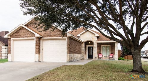 214 Windwood Ln, Victoria, TX, 77904-2914 | Card Image