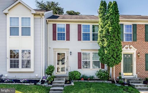 207 Foxmanor Ln, GLEN BURNIE, MD, 21061-6348 | Card Image