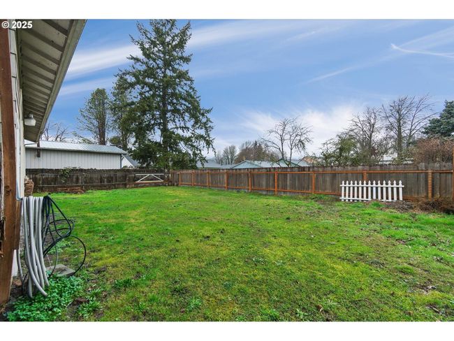 2225 48 Th Ave, House other with 3 bedrooms, 2 bathrooms and 4 parking in Longview WA | Image 24