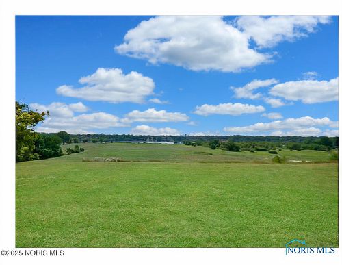 329 River Bend Ln, Maumee, OH, 43537-3788 | Card Image