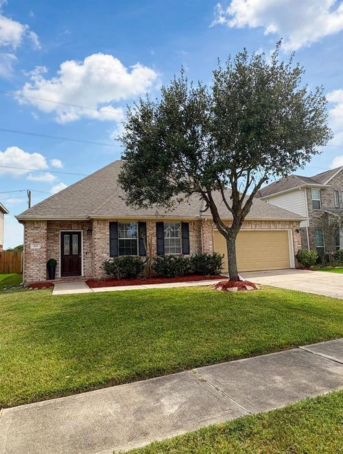303 Lake Line Dr, Alvin, TX, 77511-5154 | Card Image