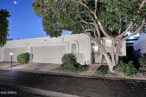 5342 N Las Casitas Pl, Phoenix, AZ, 85016-3503 | Card Image