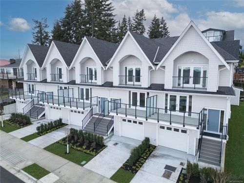 104-340 2nd Ave, Ladysmith, BC, V9G1S8 | Card Image