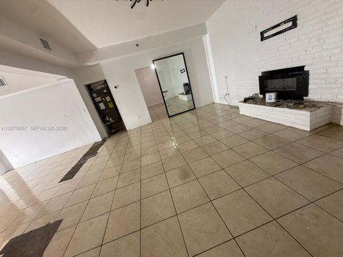 b-14800 Nw 2nd Ave, Miami, FL, 33168 | Card Image