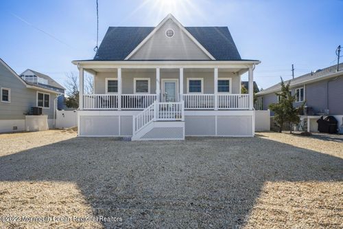 231 Harding Ave, Seaside Heights, NJ, 08751-1611 | Card Image