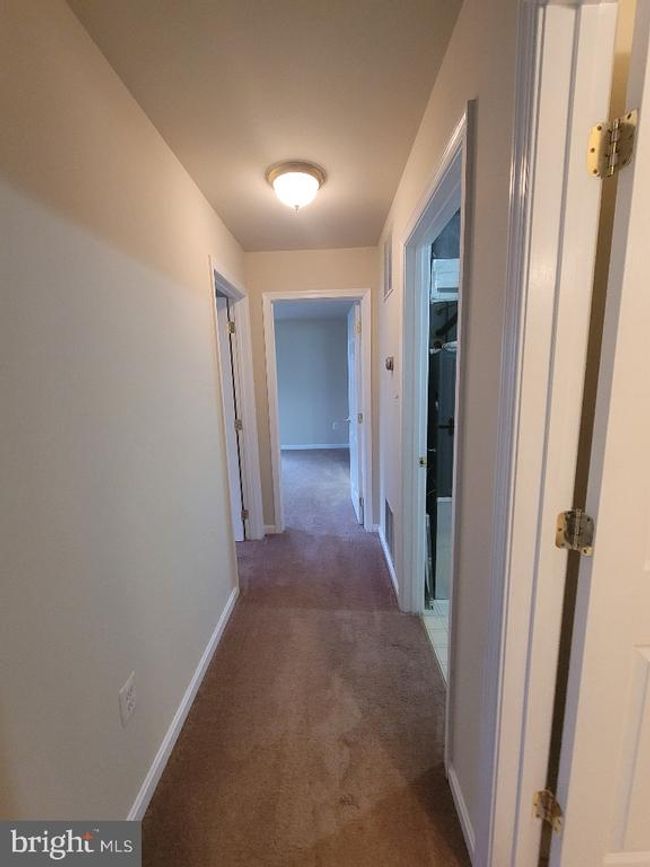 8 - 112 Timberlake Ter, Condo with 2 bedrooms, 2 bathrooms and null parking in STEPHENS CITY VA | Image 5