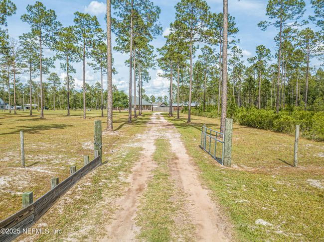 14157 Glen Farms Dr, House other with 4 bedrooms, 3 bathrooms and null parking in Glen St. Mary FL | Image 10