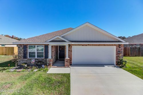 2004 Pettits, Long Beach, MS, 39560-4659 | Card Image