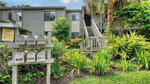 ha237-1611 Clower Creek Dr, SARASOTA, FL, 34231-8992 | Card Image