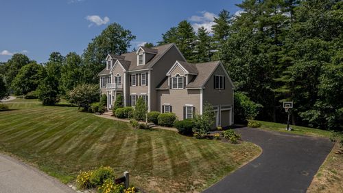 5 Blackford Dr, Exeter, NH, 03833-4623 | Card Image