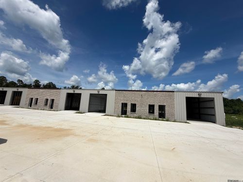 30665 Strawberry Ln, Hammond, LA, 70403-8356 | Card Image