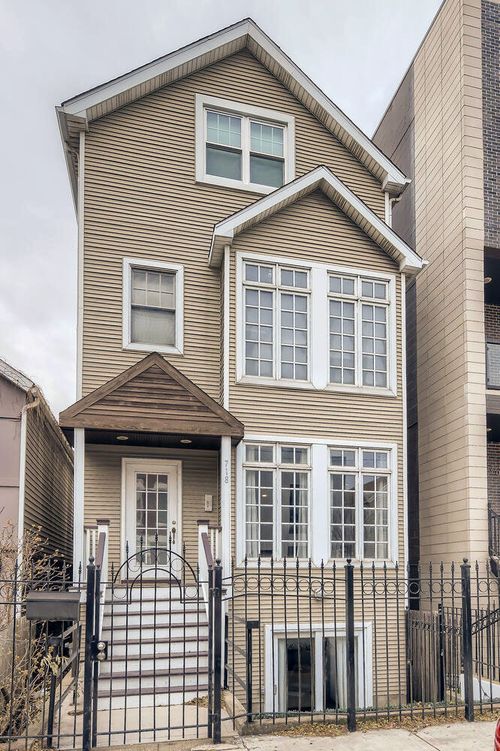 2-718 N Willard Court, Chicago, IL, 60642 | Card Image