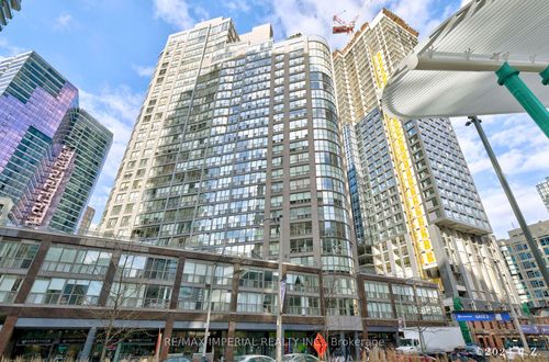 2201-24 Wellesley St W, Toronto, ON, M4Y2X6 | Card Image