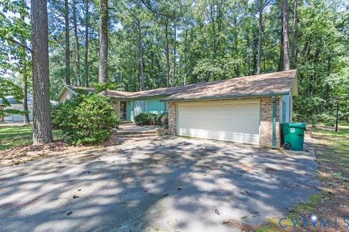 1801 Tudor Ln, Petersburg, VA, 23805-1108 | Card Image