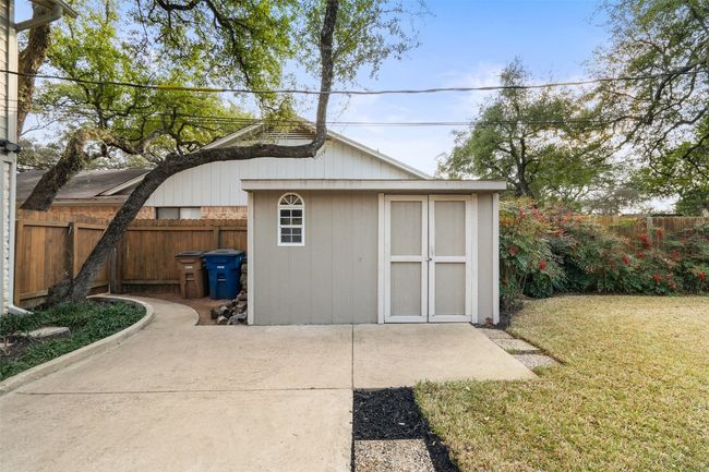 6523 Heron Dr, House other with 4 bedrooms, 3 bathrooms and 4 parking in Austin TX | Image 40