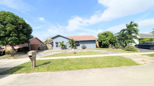 8141 Sw 4th Ct, North Lauderdale, FL, 33068-1009 | Card Image