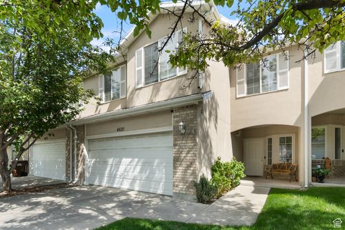 4621 S Valley Haven Ct, West Valley City, UT, 84120-6071 | Card Image