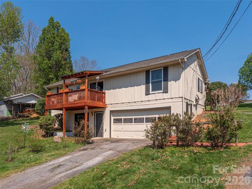 86 Hideaway Ln, Waynesville, NC, 28785-8956 | Card Image