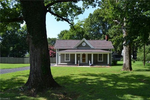 505 W Decatur St, Madison, NC, 27025-1803 | Card Image