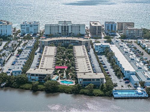 312-3605 S Ocean Blvd, South Palm Beach, FL, 33480-6313 | Card Image