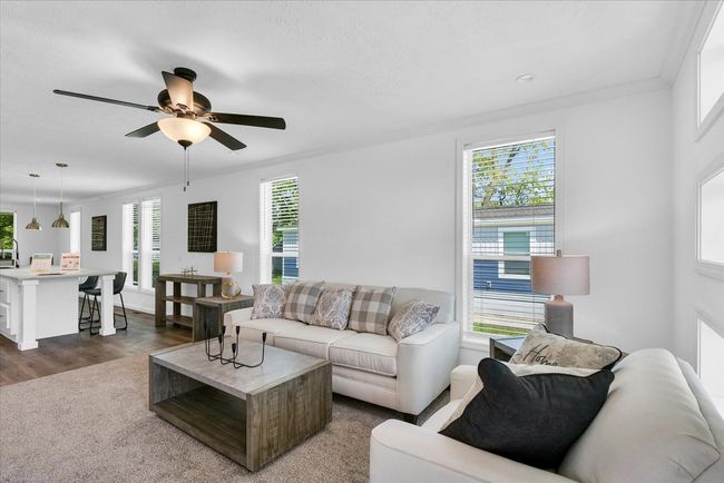 305 Mclean St, Home with 3 bedrooms, 2 bathrooms and 2 parking in Mahomet IL | Image 9