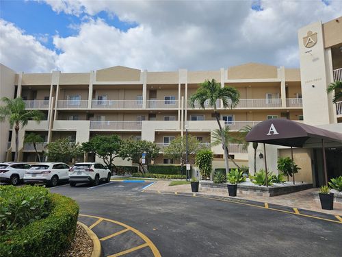 7843-7843 Granville Dr, Tamarac, FL, 33321-8766 | Card Image