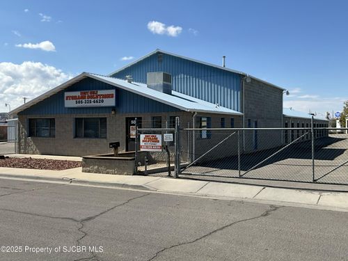 501 Illinois Ave, Farmington, NM, 87401-1614 | Card Image
