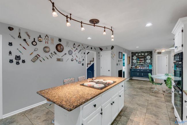 216 Whitfield Dr, House other with 3 bedrooms, 3 bathrooms and null parking in Athens AL | Image 13