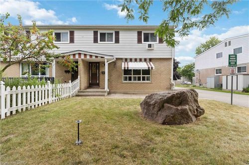 23-55 Metcalfe Cres, Brantford, ON, N3R2L7 | Card Image