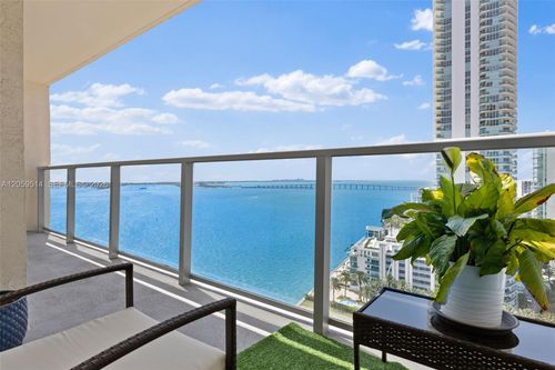 2005-1155 Brickell Bay Dr, Miami, FL, 33131-2983 | Card Image