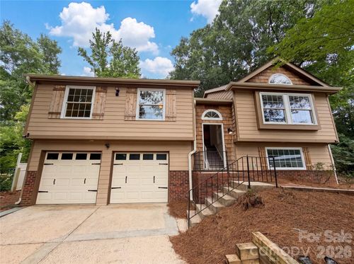 7827 Mallen Drive, Charlotte, NC, 28212 | Card Image